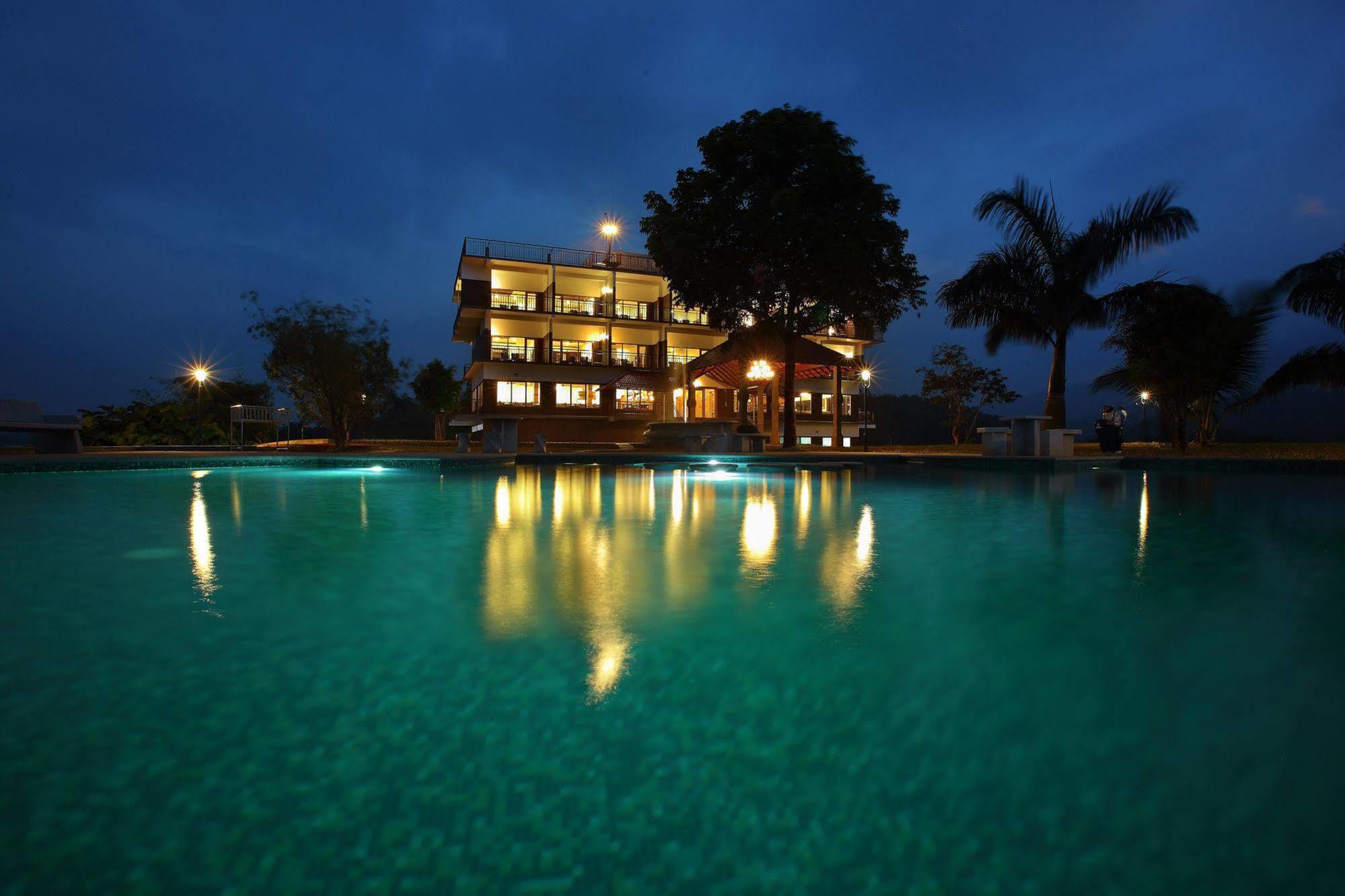 Arayal Resort-A Unit Of Sharoy Resort Tariyod Exteriér fotografie